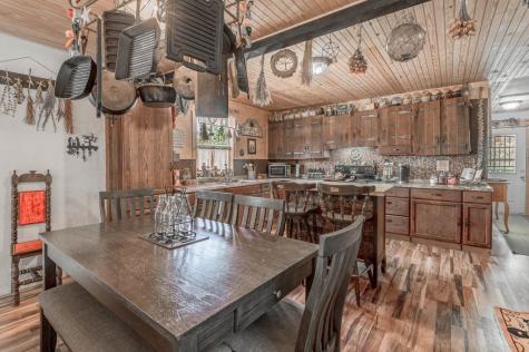 11922 Canal Street Willis TX 77318