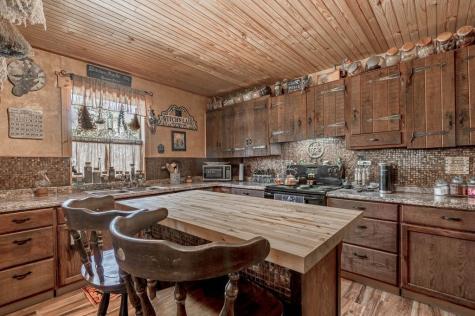 11922 Canal Street Willis TX 77318