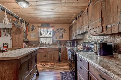 11922 Canal Street Willis TX 77318