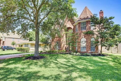 4800 Holly Street Bellaire TX 77401