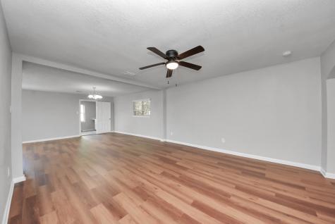210 S 6th Street La Porte TX 77571