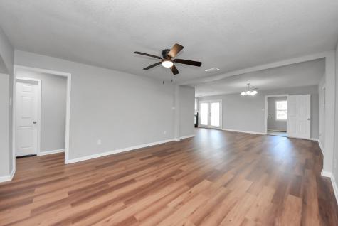 210 S 6th Street La Porte TX 77571
