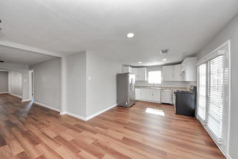 210 S 6th Street La Porte TX 77571