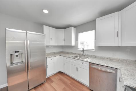 210 S 6th Street La Porte TX 77571