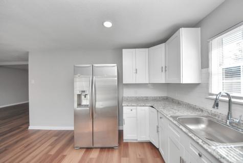 210 S 6th Street La Porte TX 77571