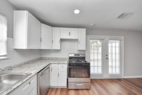 210 S 6th Street La Porte TX 77571
