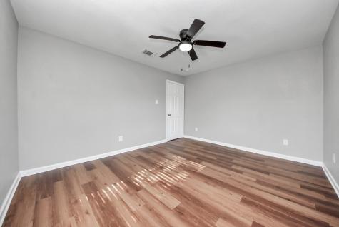 210 S 6th Street La Porte TX 77571