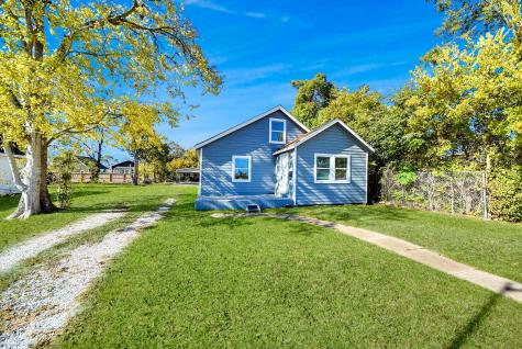 210 S 6th Street La Porte TX 77571