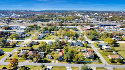 210 S 6th Street La Porte TX 77571