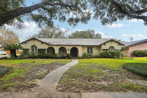 7826 Del Rey Lane Houston TX 77071