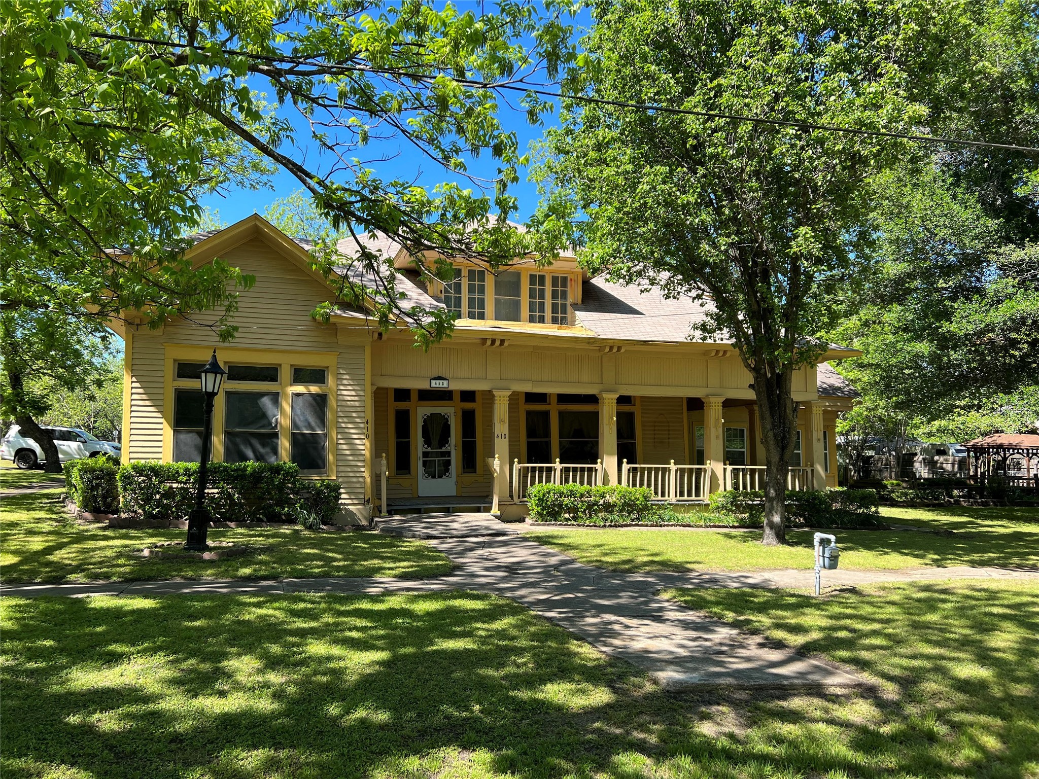 410 SW 3rd Street Kerens TX 75144