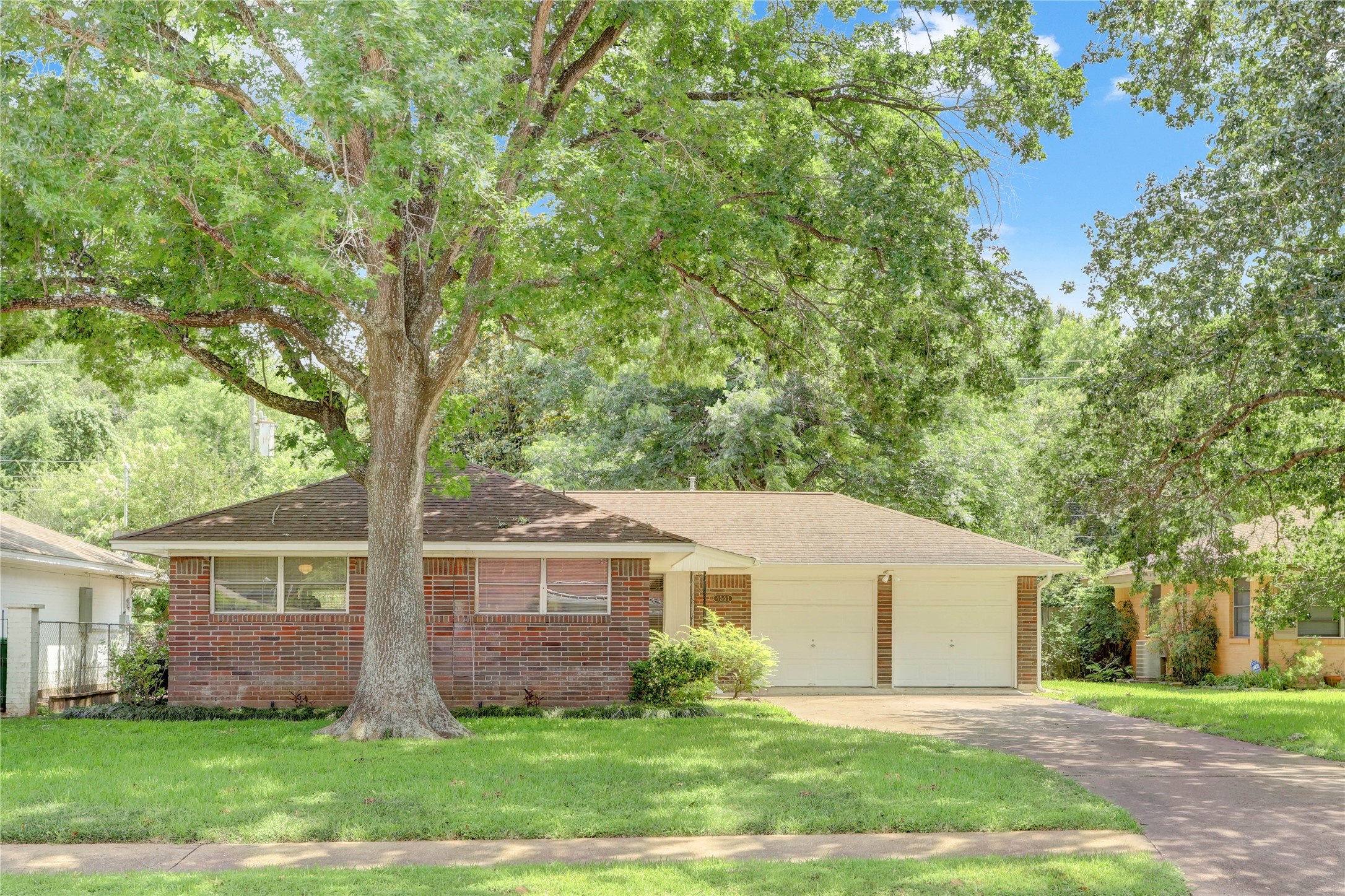 4551 Warm Springs Road Houston TX 77035