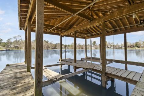1281 Creeklake Drive Onalaska TX 77360