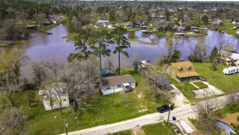 1281 Creeklake Drive Onalaska TX 77360