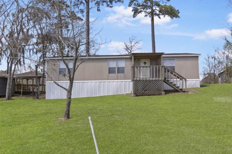 1281 Creeklake Drive Onalaska TX 77360