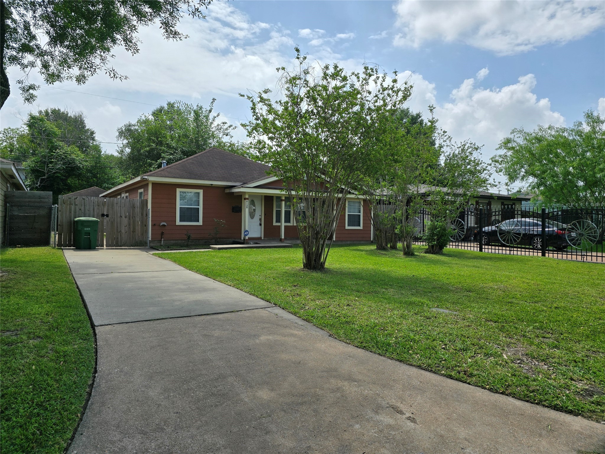 8120 Milredge Street Houston TX 77017