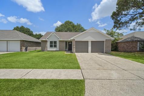 10829 W Mulberry Drive La Porte TX 77571