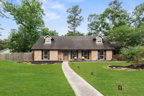 107 Royal Court Friendswood TX 77546