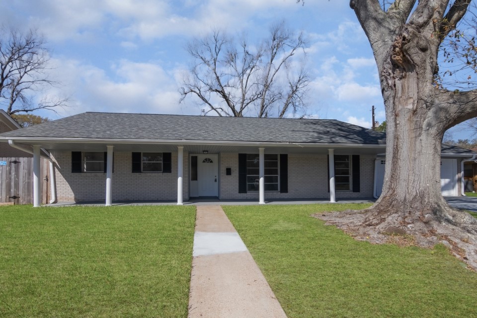 2106 French Place Baytown TX 77520