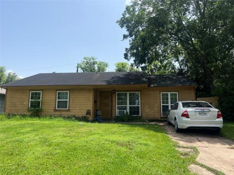 5946 Beldart Street Houston TX 77033