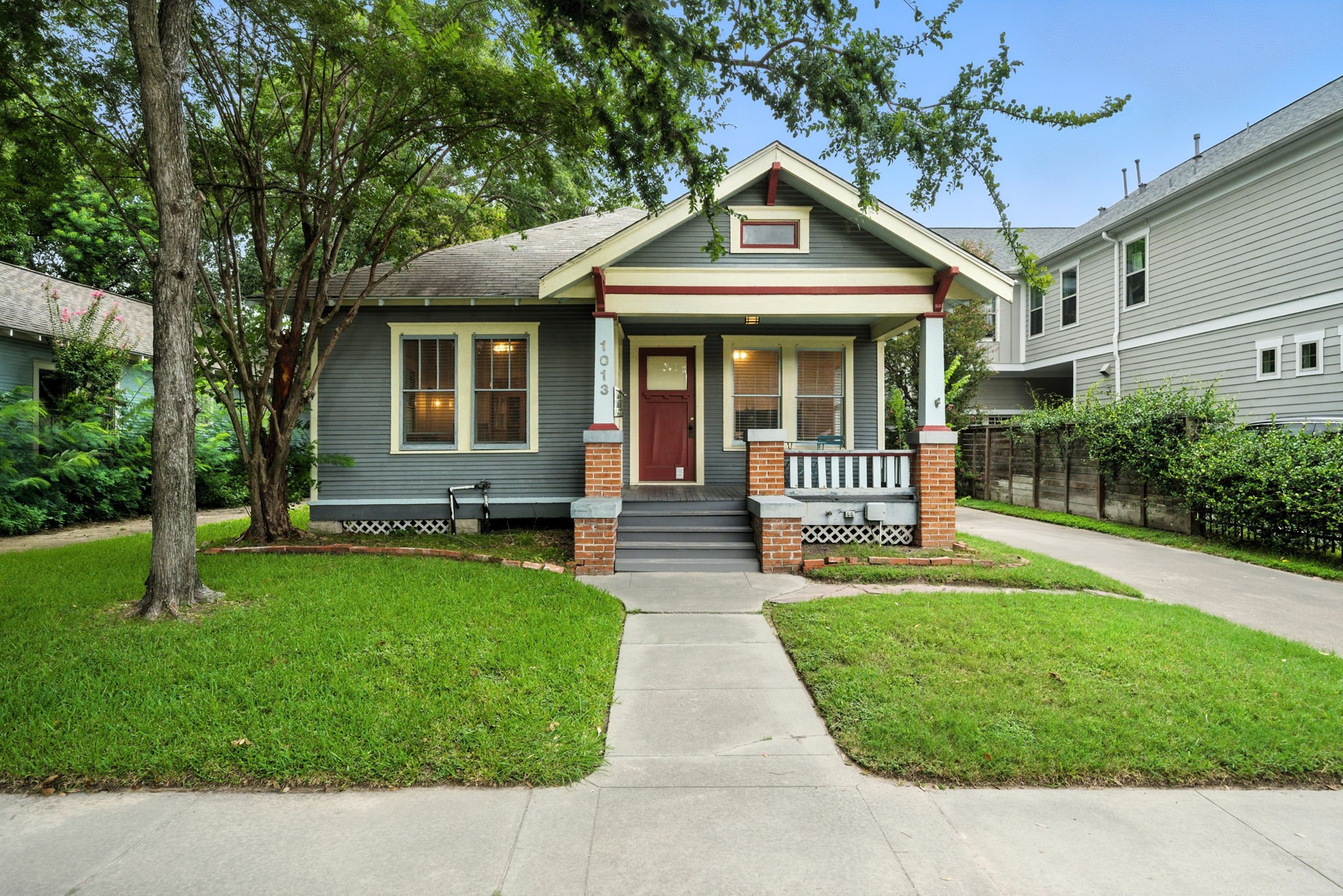 1013 Woodland Street Houston TX 77009