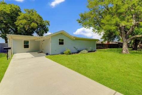 404 Wisteria Street La Marque TX 77568