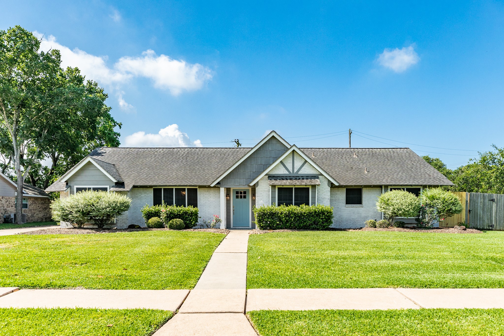 102 Pansy Path Street Lake Jackson TX 77566