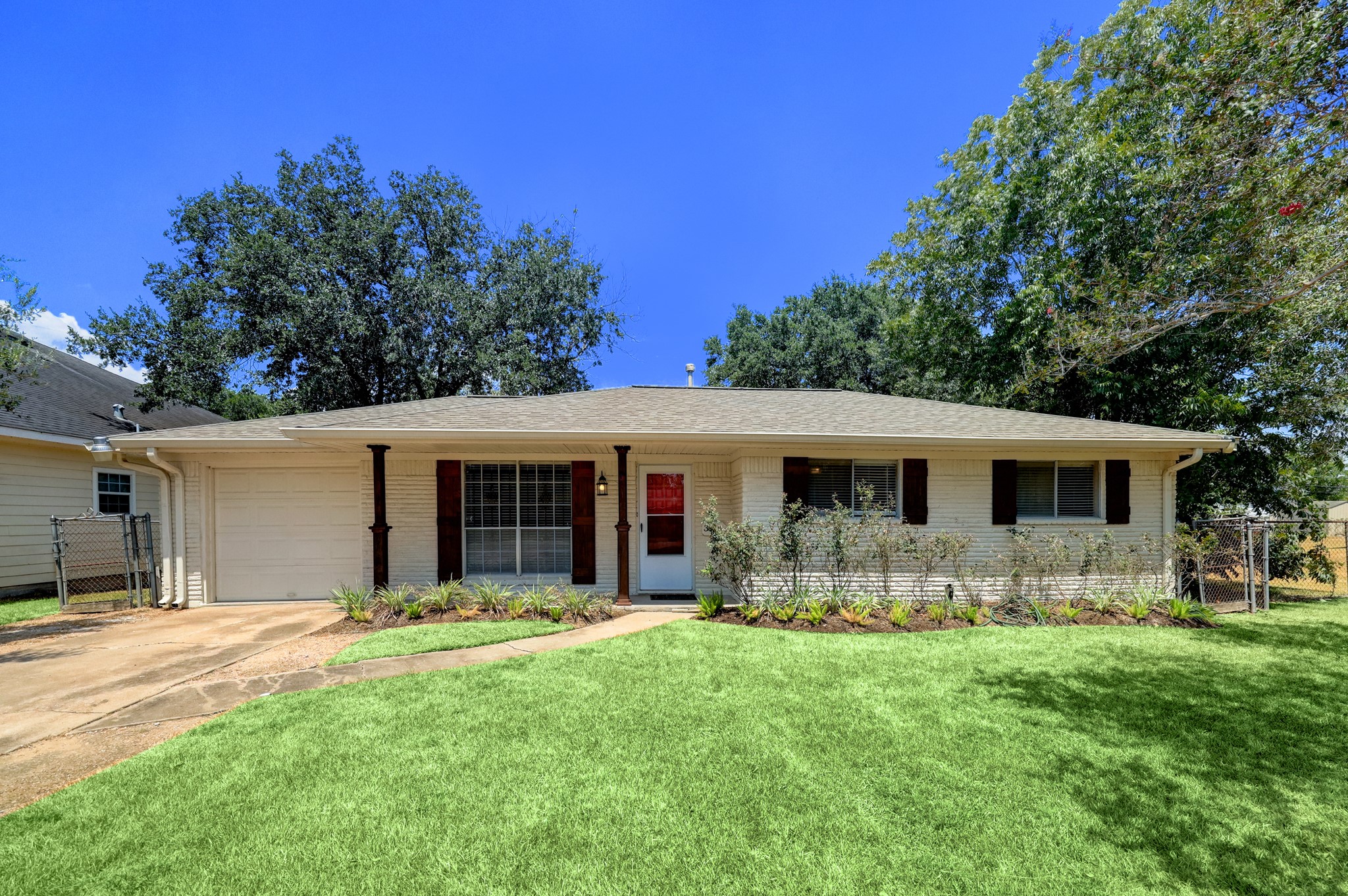 3005 Sparrow Street Houston TX 77051