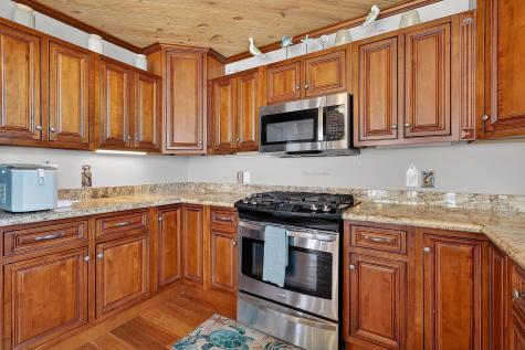 1124 Faggards Road Gilchrist TX 77617
