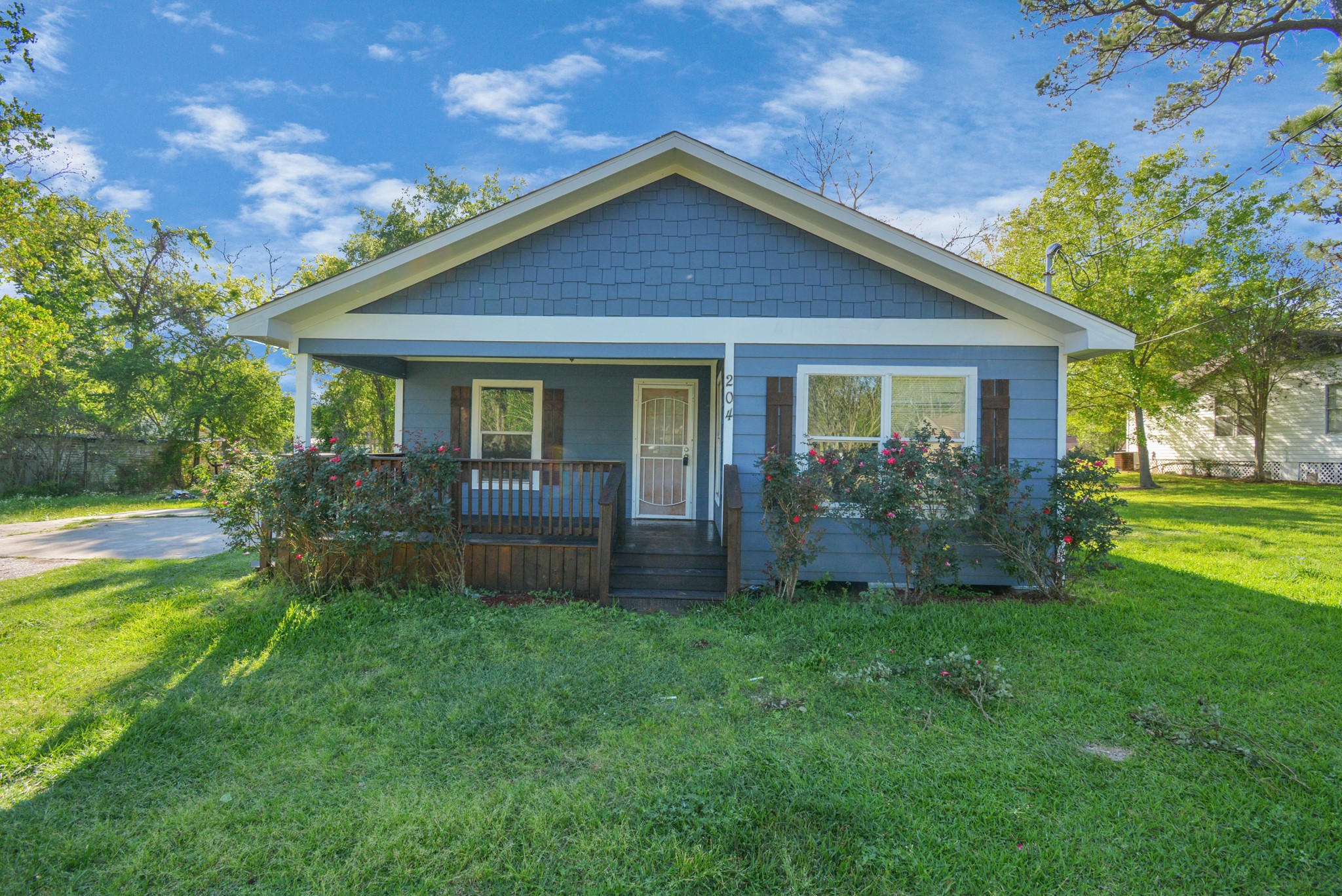 204 N 12th Street Highlands TX 77562