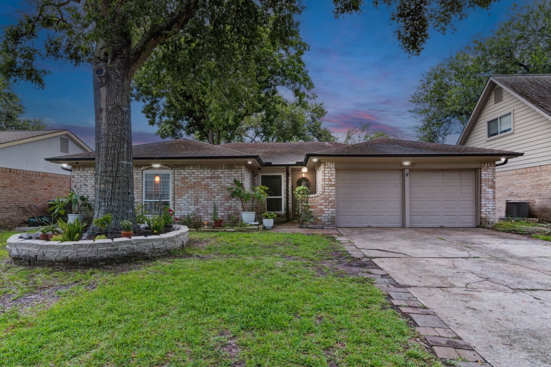 826 Redway Lane Houston TX 77062