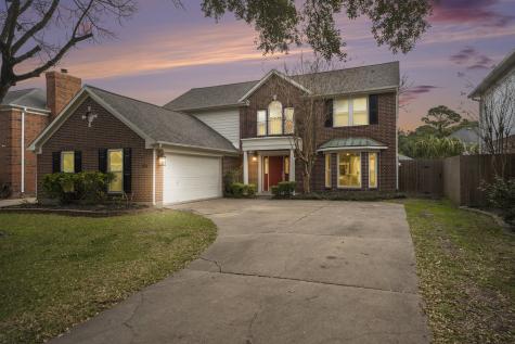 142 Lake Point Drive League City TX 77573