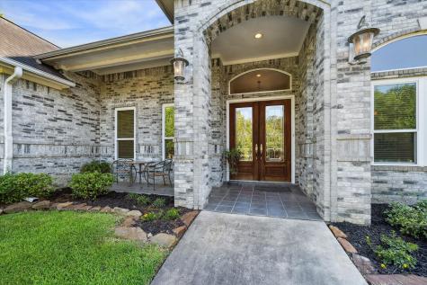 63 La Jolla Circle Montgomery TX 77356