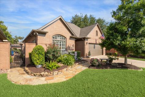 1902 Carriage Brook Way Houston TX 77062