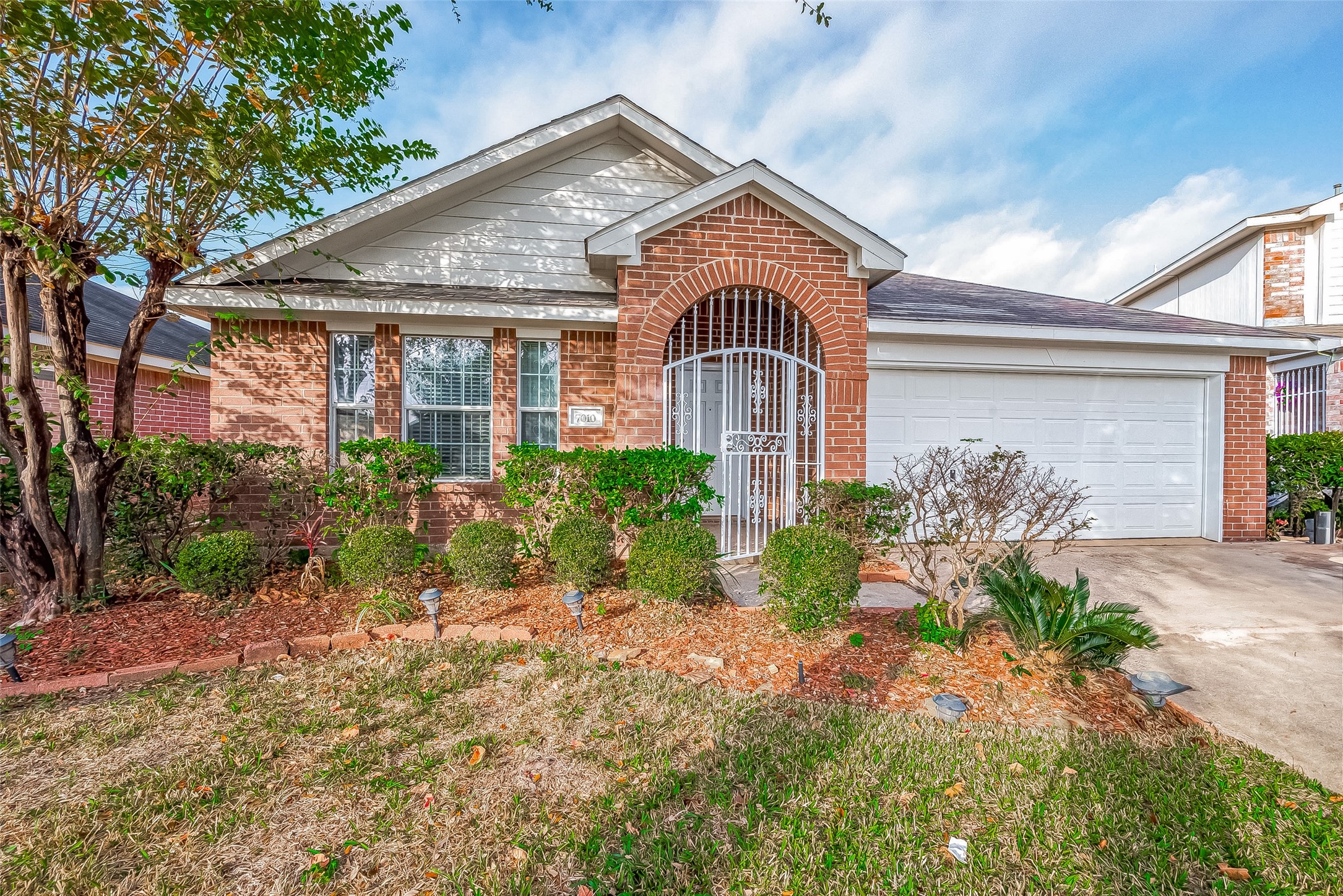 7010 Brody Lane Houston TX 77083