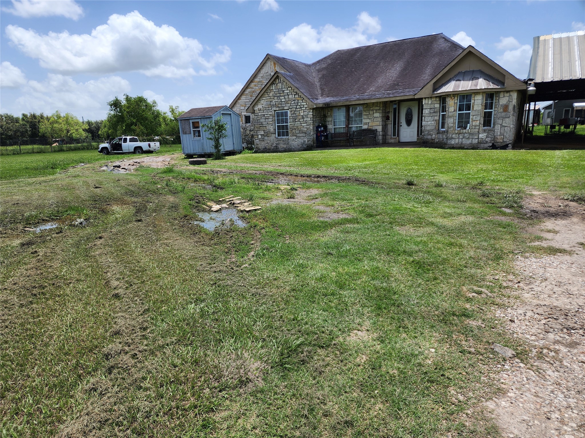 6815 Beard Road Needville TX 77461