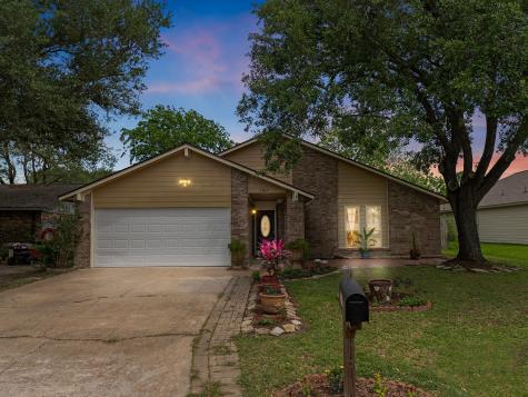 1307 Marlin Court Bay City TX 77414