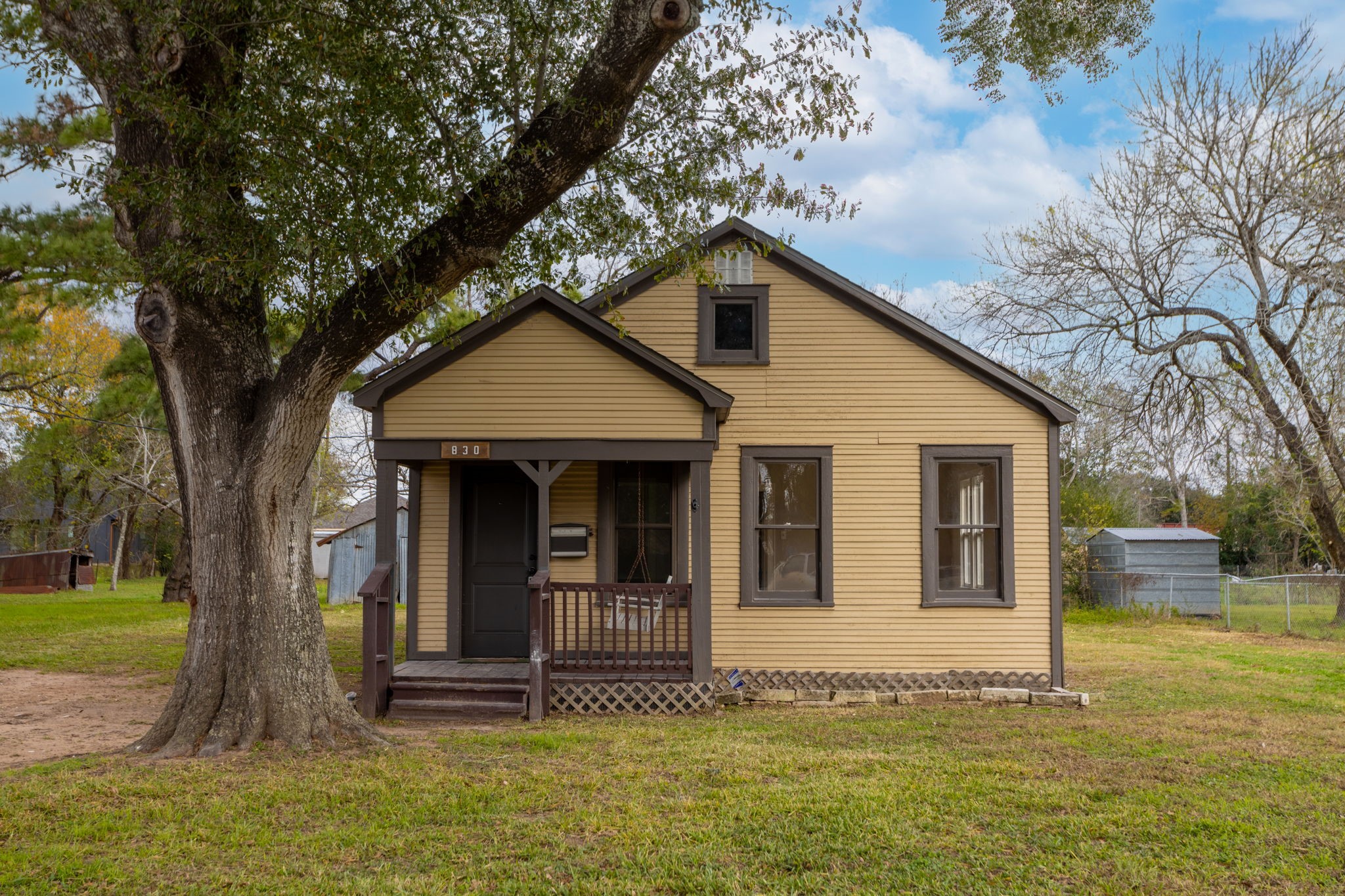 830 Fowlkes Street Sealy TX 77474