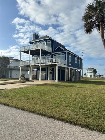 18902 W De Vaca Lane Galveston TX 77554