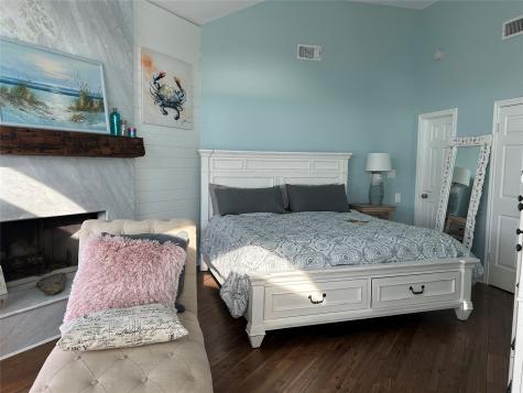 18902 W De Vaca Lane Galveston TX 77554