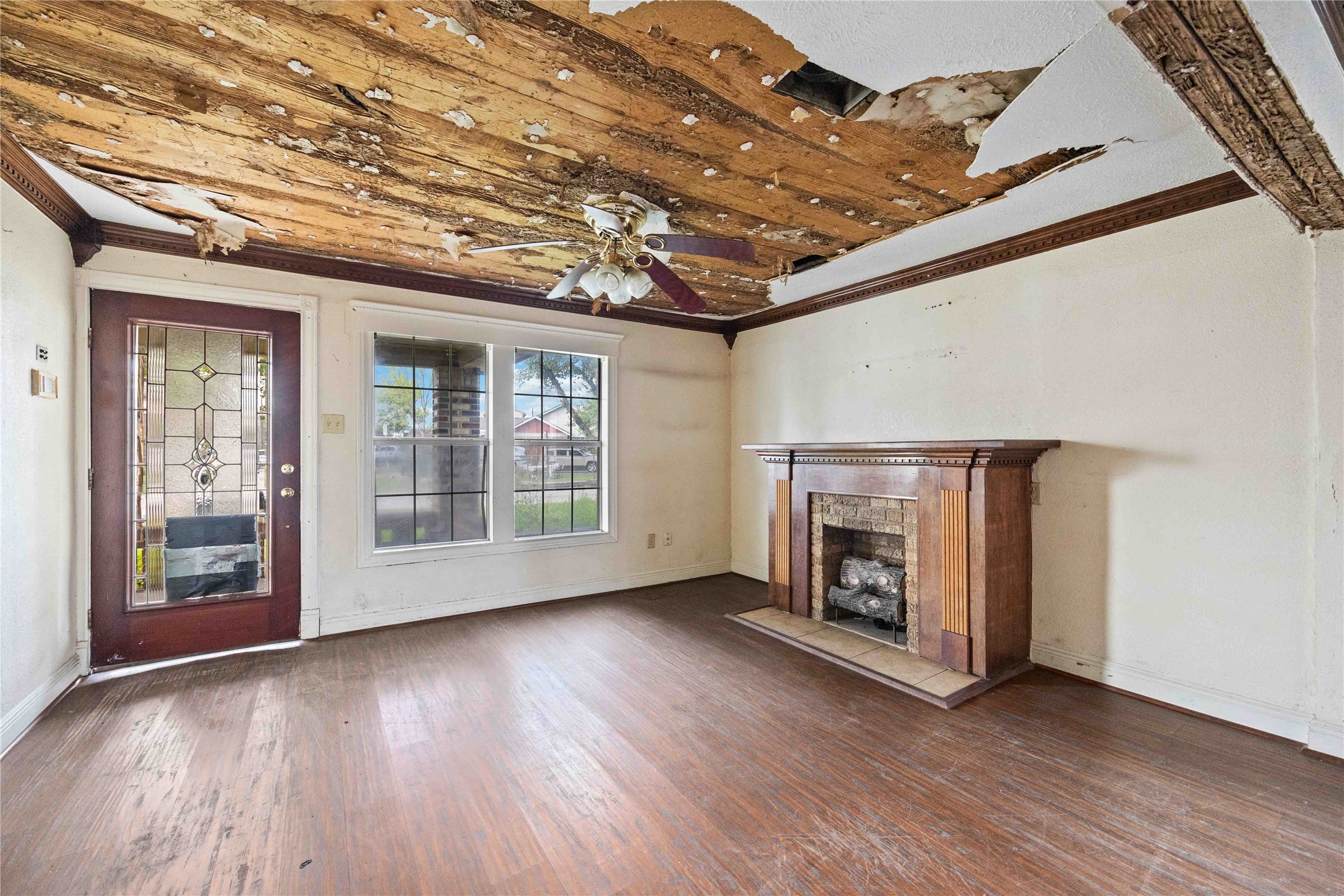 5741 Burwell Street Houston TX 77023