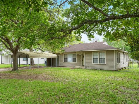3227 12th Street Bay City TX 77414