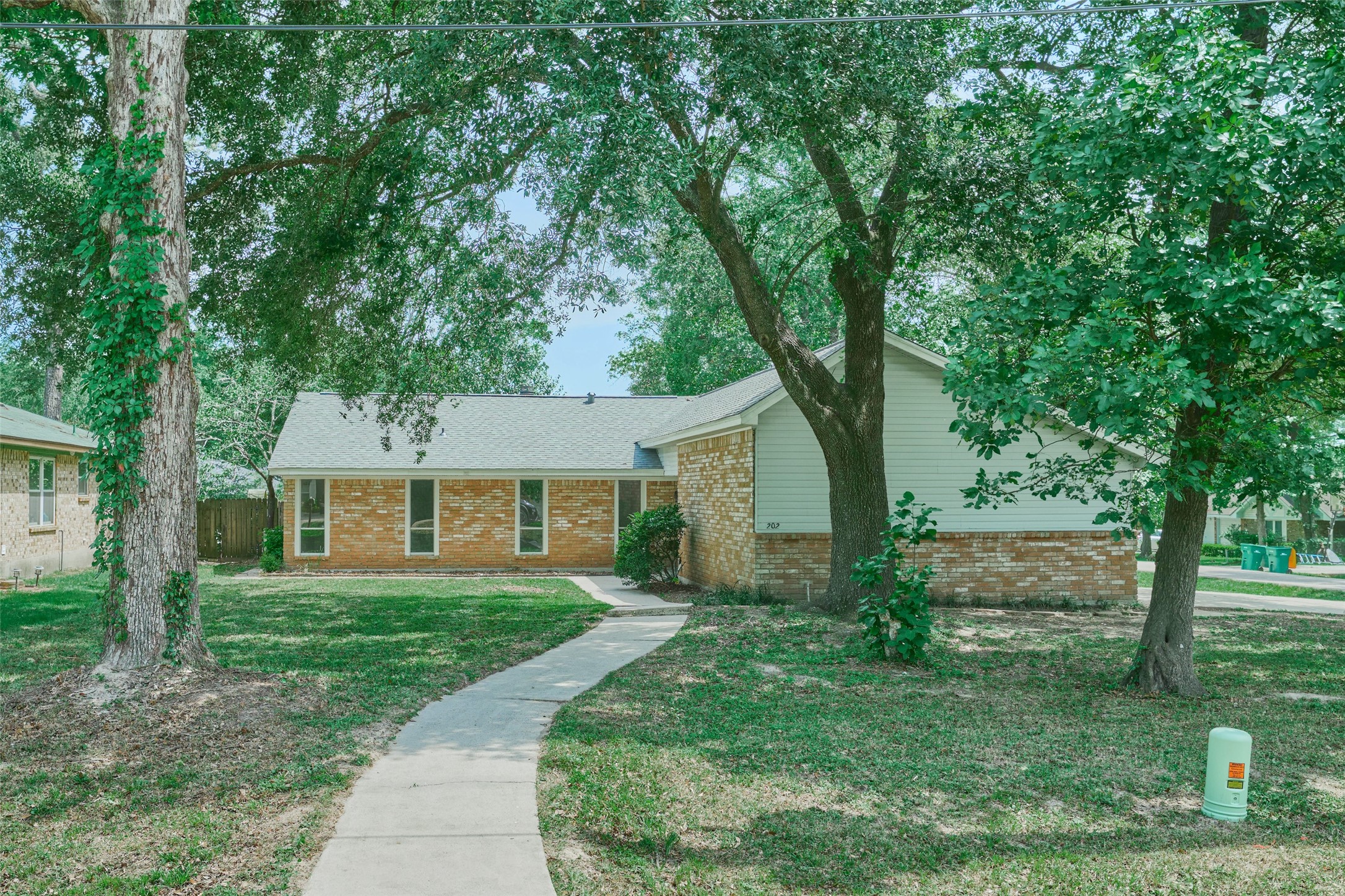 202 Wellwood Lane Conroe TX 77304