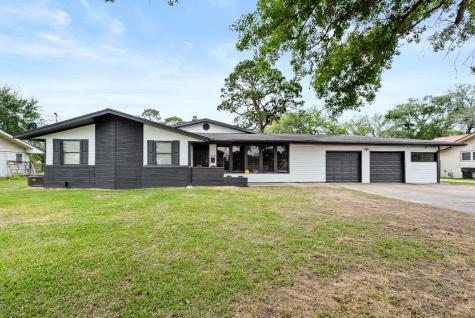 3322 Avenue H Nederland TX 77627