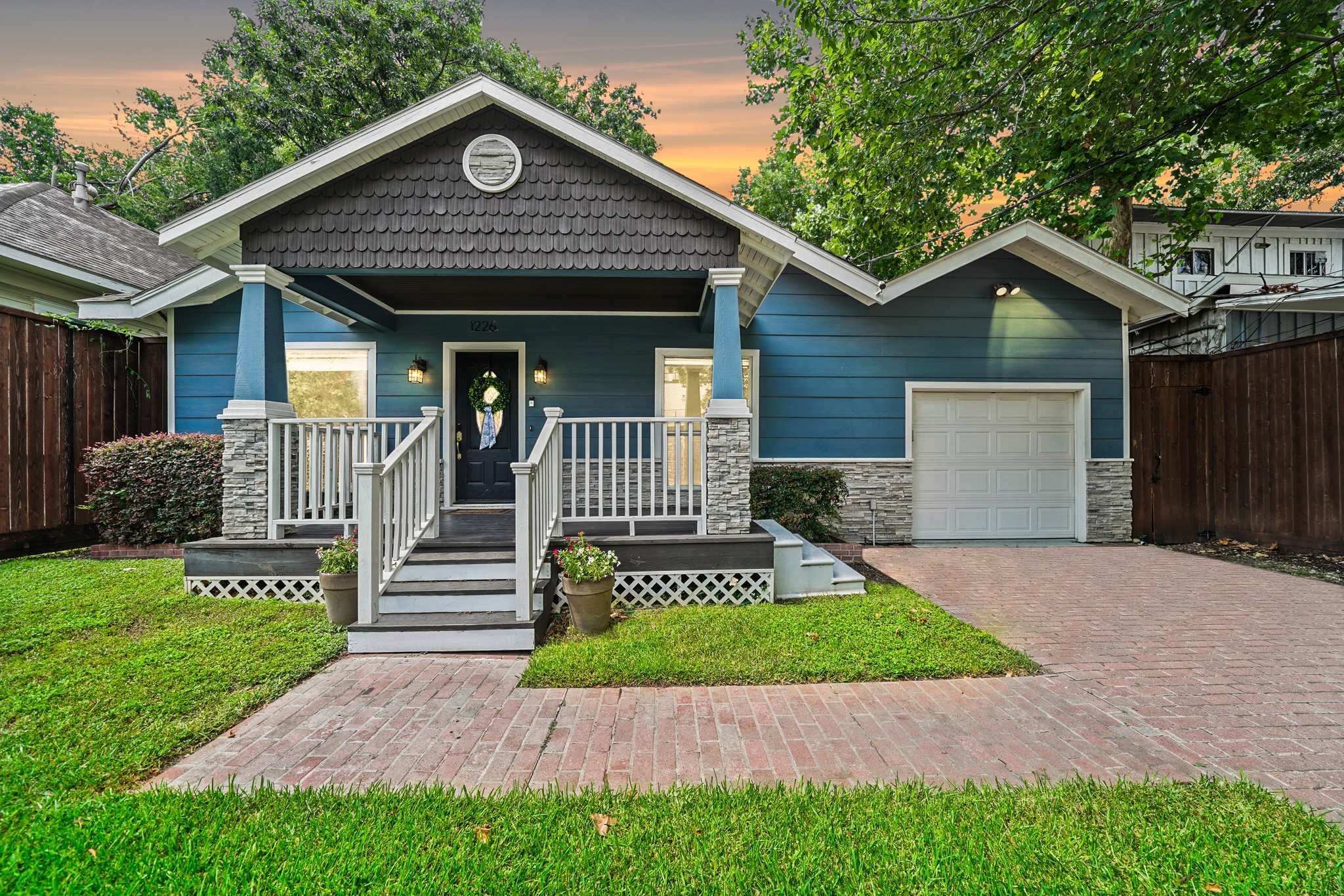 1226 Welch Street Houston TX 77006