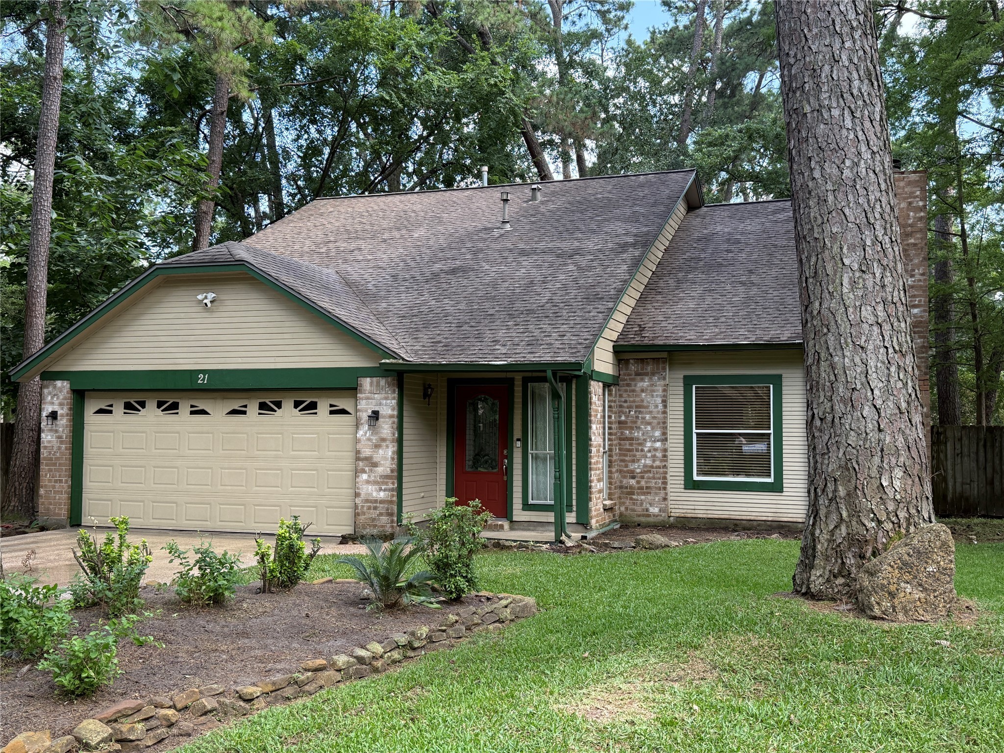 21 Edgewood Forest Court The Woodlands TX 77381