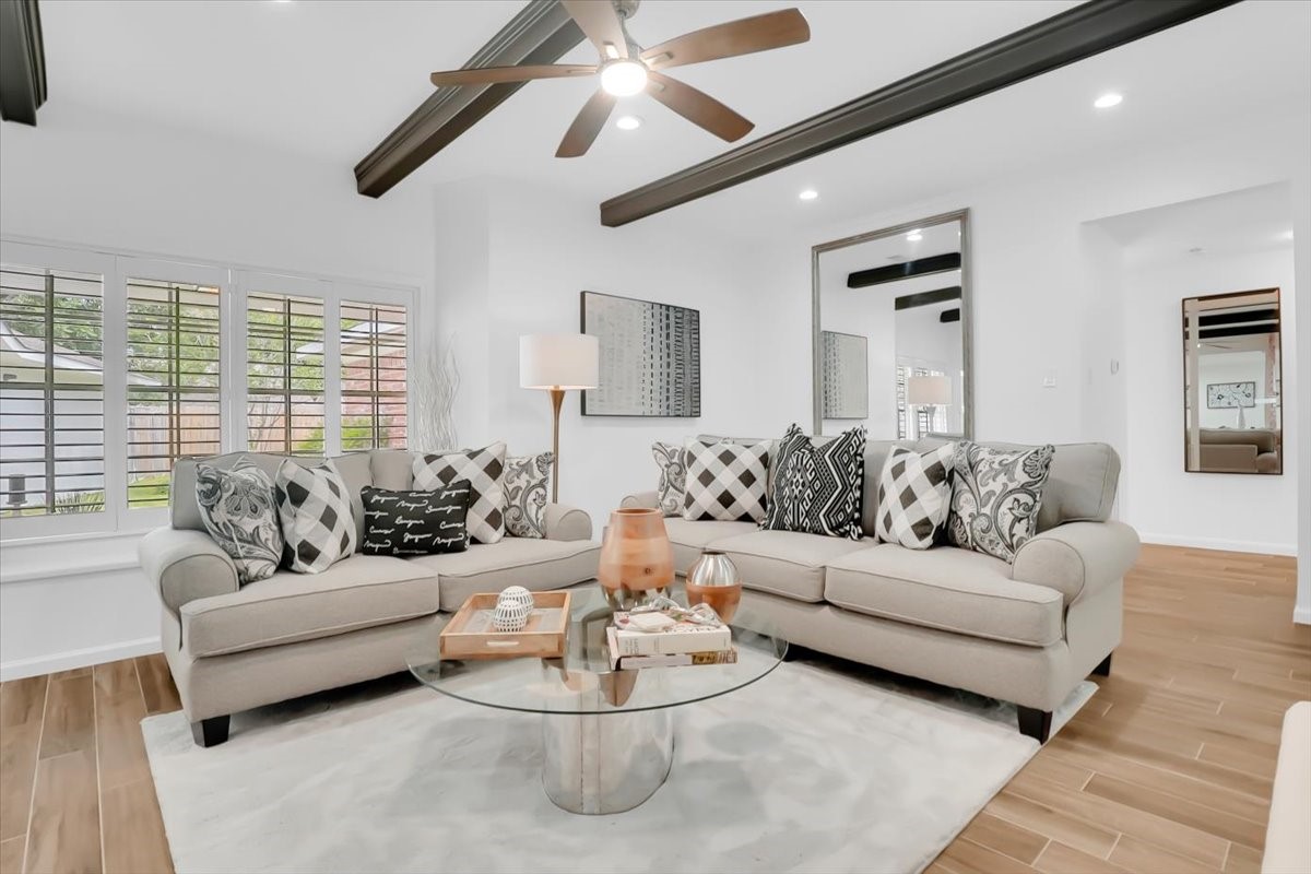 5826 Rutherglenn Drive Houston TX 77096