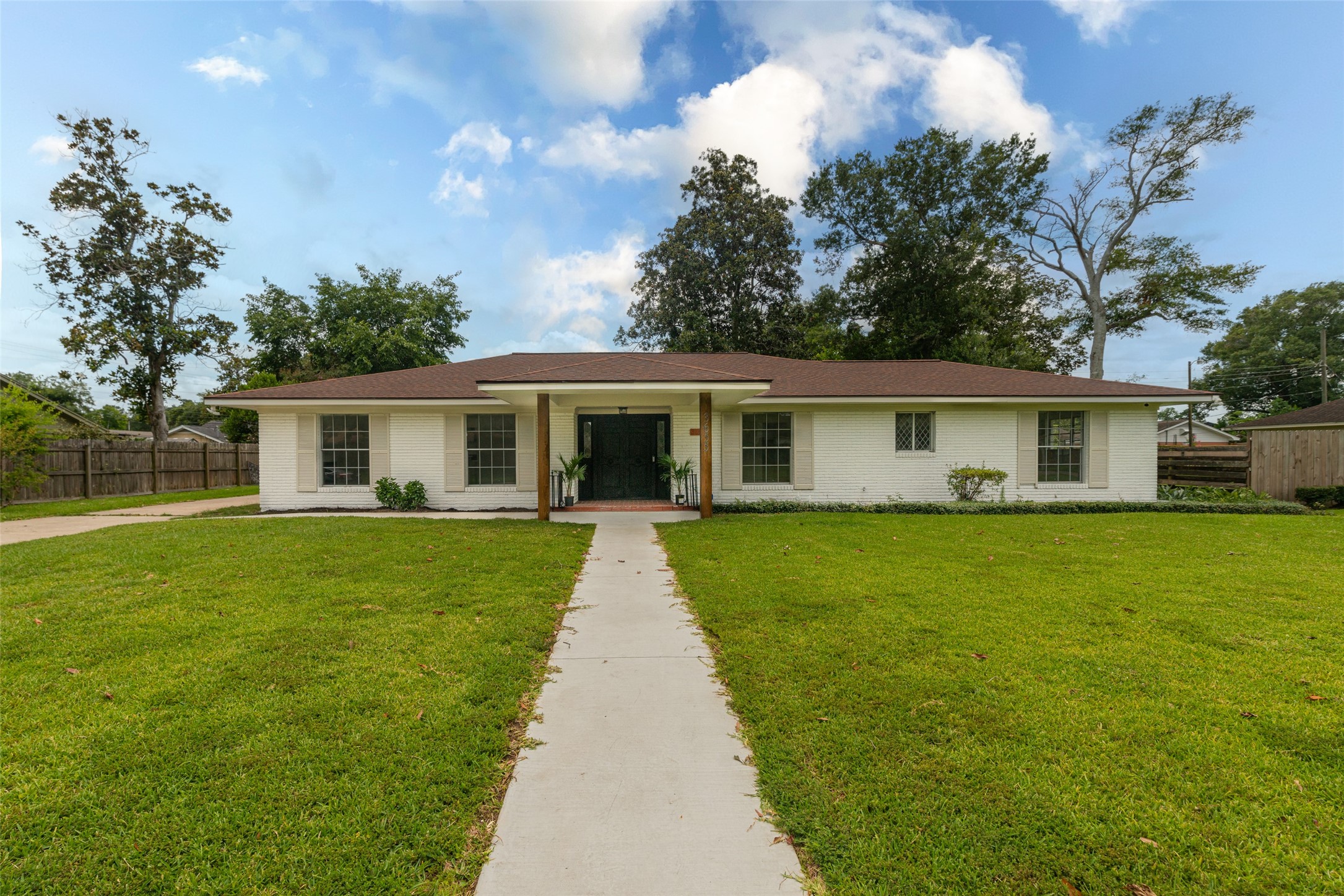 3655 Crestwood Drive Beaumont TX 77706