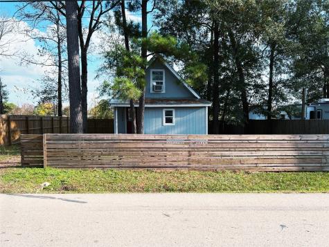 12032 Canal Street Willis TX 77318