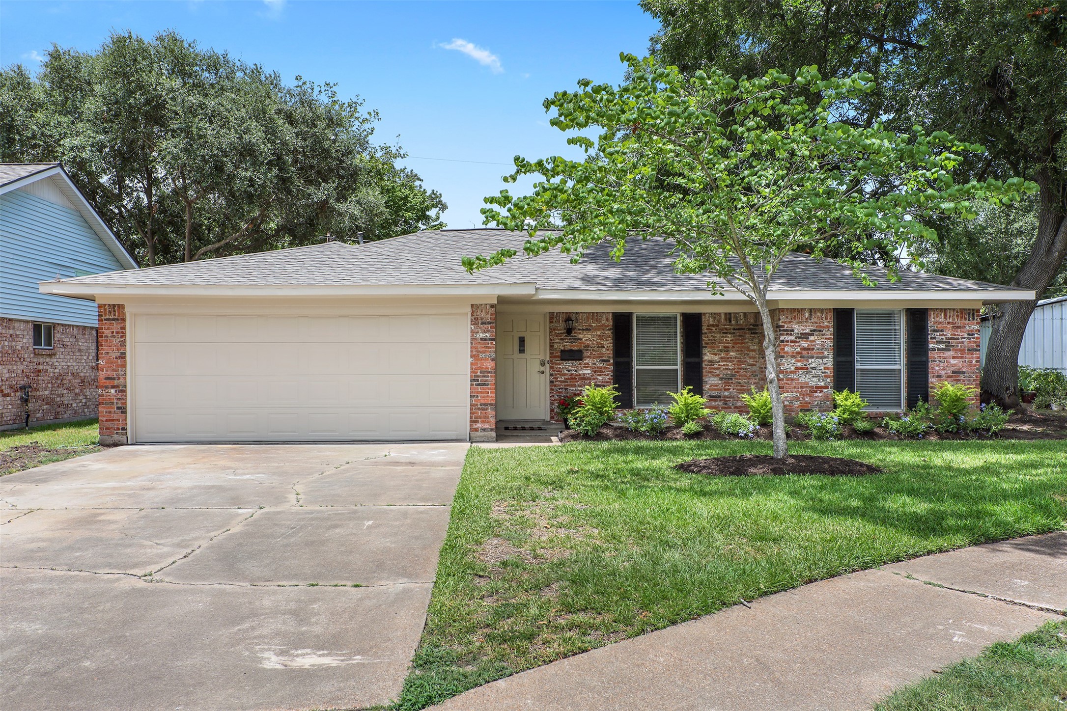 1120 Grace Street Deer Park TX 77536